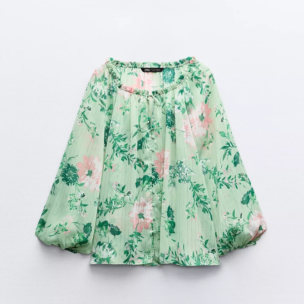 Zara green metallic thread blouse size medium